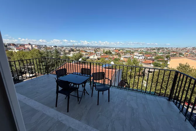 Shtepi ne shitje Apartament ne Tirane, 2+1, Mobilimi E mobiluar, Pagesa 115,000  Euro.