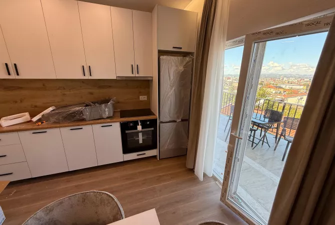 Shtepi ne shitje Apartament ne Tirane, 2+1, Mobilimi E mobiluar, Pagesa 115,000  Euro.