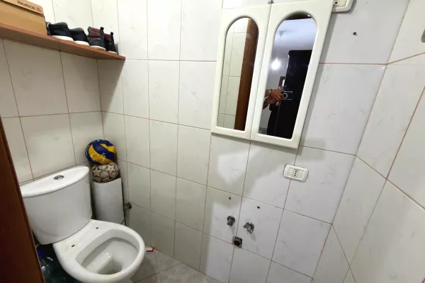 Shtepi ne shitje Apartament ne Tirane, 2+1, Mobilimi E mobiluar, Pagesa 150,000  Euro.