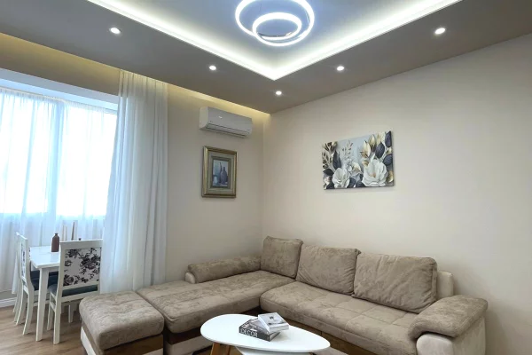 Jepet me qira apartament 1+1, i ri dhe modern – përballë Delijorgjit cmimi 70,000 leke muaj 