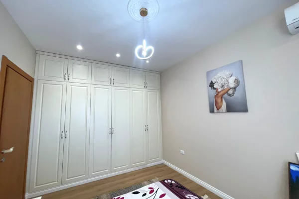 Shtepi me qera Apartament ne Tirane, 1+1, Mobilimi E mobiluar, Pagesa 70,000  Leke.