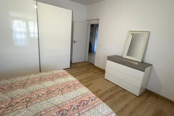 Shtepi me qera Apartament ne Tirane, 2+1, Mobilimi E mobiluar, Pagesa 600  Euro.