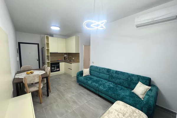 Shtepi me qera Apartament ne Tirane, 1+1, Mobilimi E mobiluar, Pagesa 650  Euro.