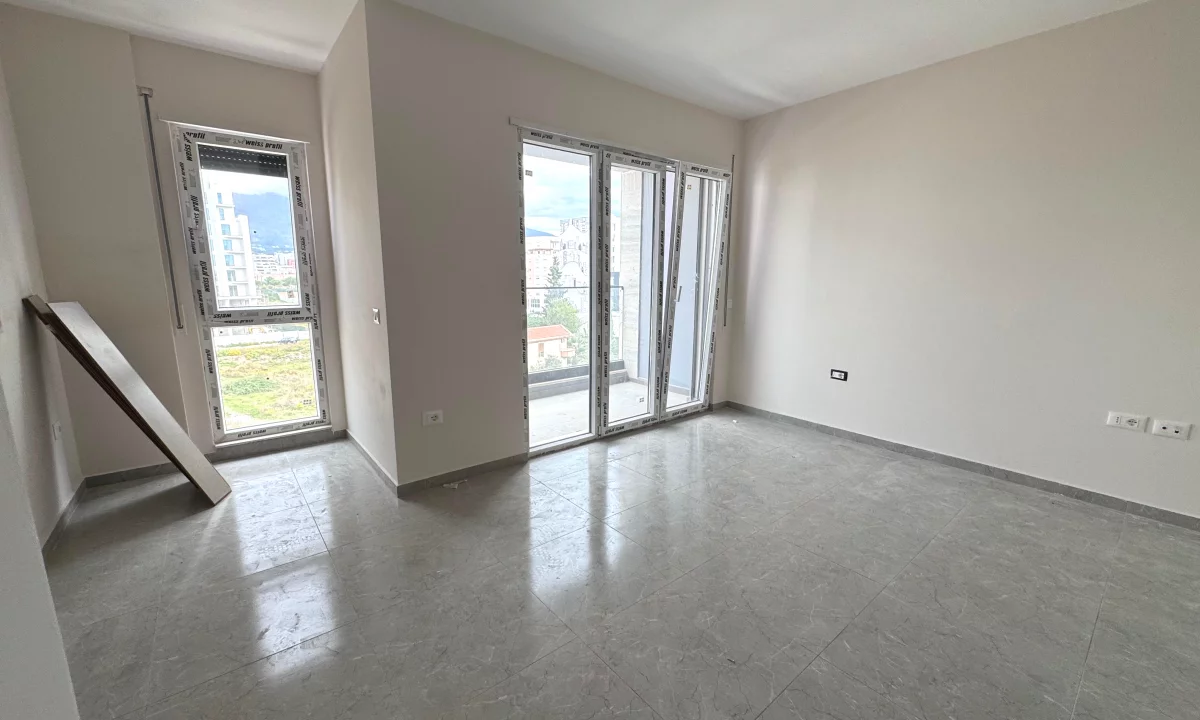 Shtepi me qera Apartament ne Tirane, 1+1, Mobilimi Bosh, pa mobiluar, Pagesa 450  Euro.