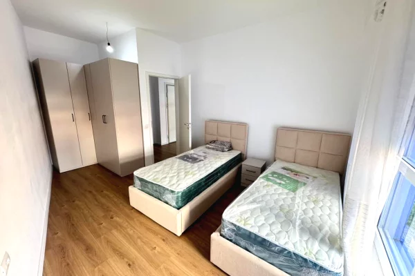 Shtepi me qera Apartament ne Tirane, 1+1, Mobilimi E mobiluar, Pagesa 400  Euro.