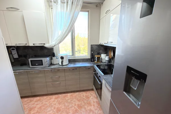 Shtepi me qera Apartament ne Tirane, 2+1, Mobilimi E mobiluar, Pagesa 500  Euro.