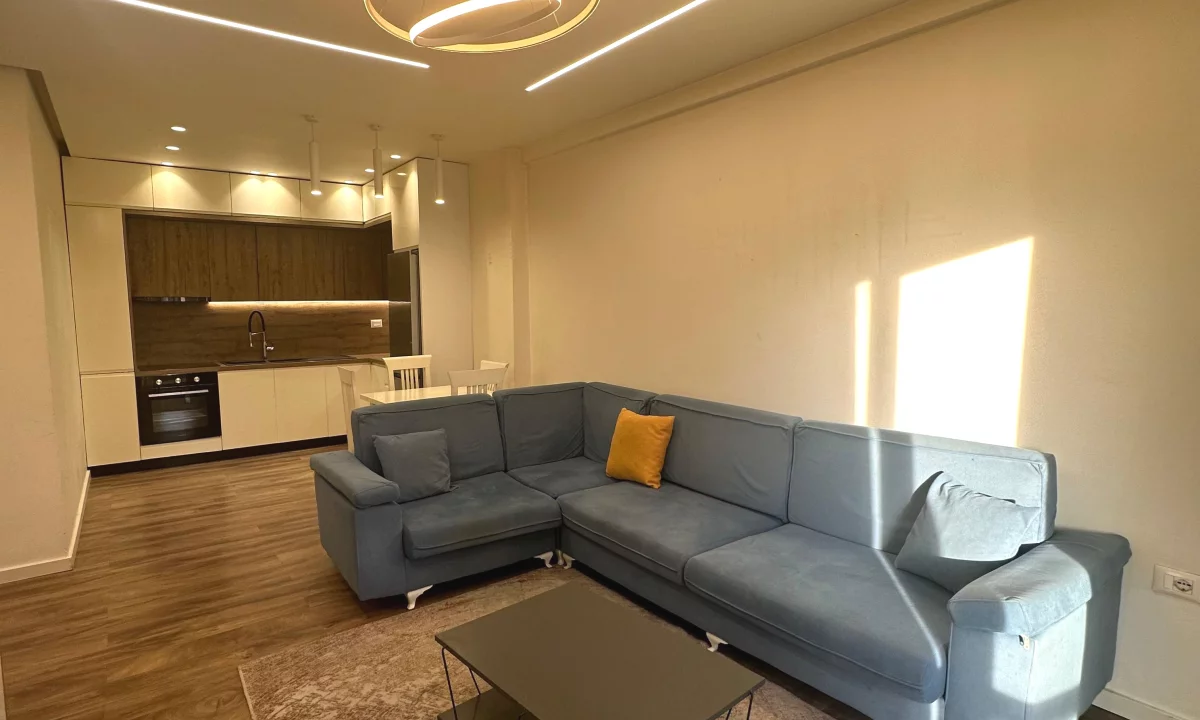 Shtepi me qera Apartament ne Tirane, 2+1, Mobilimi E mobiluar, Pagesa 600  Euro.