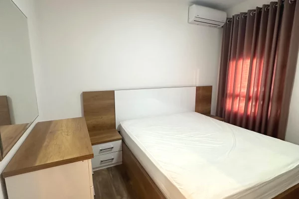 Shtepi me qera Apartament ne Tirane, 2+1, Mobilimi E mobiluar, Pagesa 600  Euro.