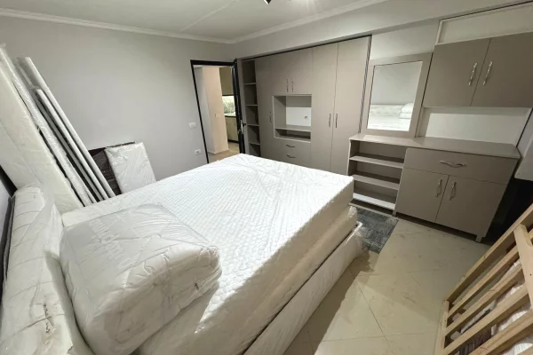 Shtepi me qera Apartament ne Tirane, 1+1, Mobilimi E mobiluar, Pagesa 35,000  Leke.