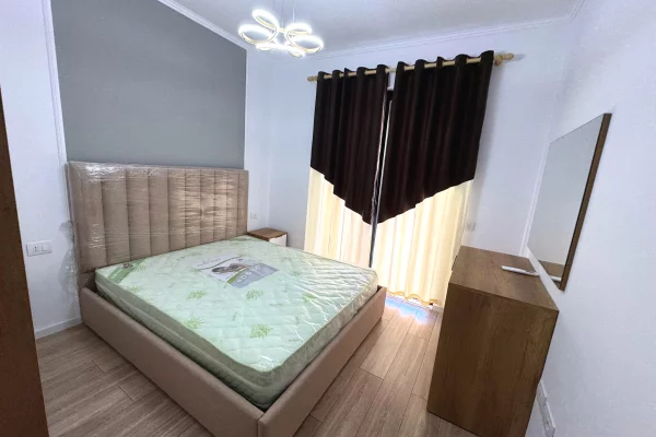 Shtepi me qera Apartament ne Tirane, 1+1, Mobilimi E mobiluar, Pagesa 45,000  Leke.