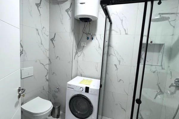 Shtepi me qera Apartament ne Tirane, 1+1, Mobilimi E mobiluar, Pagesa 45,000  Leke.