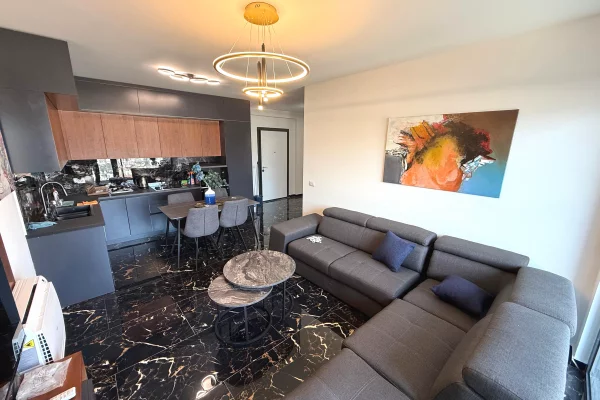 Shtepi me qera Apartament ne Tirane, 1+1, Mobilimi E mobiluar, Pagesa 600  Euro.