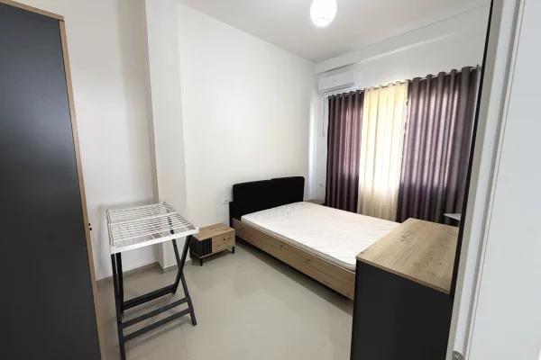 Shtepi me qera Apartament ne Tirane, 2+1, Mobilimi E mobiluar, Pagesa 55,000  Leke.