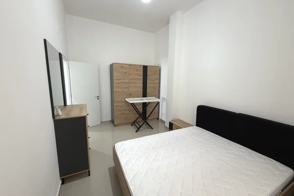 Shtepi me qera Apartament ne Tirane, 2+1, Mobilimi E mobiluar, Pagesa 55,000  Leke.