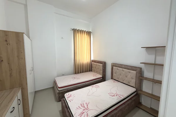 Shtepi me qera Apartament ne Tirane, 2+1, Mobilimi E mobiluar, Pagesa 55,000  Leke.