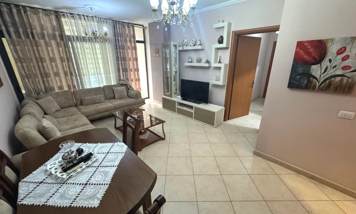 Shtepi me qera Apartament ne Tirane, 2+1, Mobilimi E mobiluar, Pagesa 450  Euro.