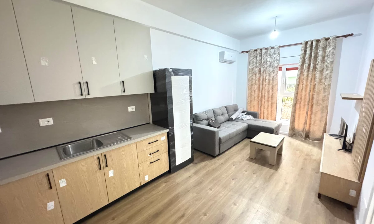 Shtepi me qera Apartament ne Tirane, 1+1, Mobilimi E mobiluar, Pagesa 40,000  Leke.