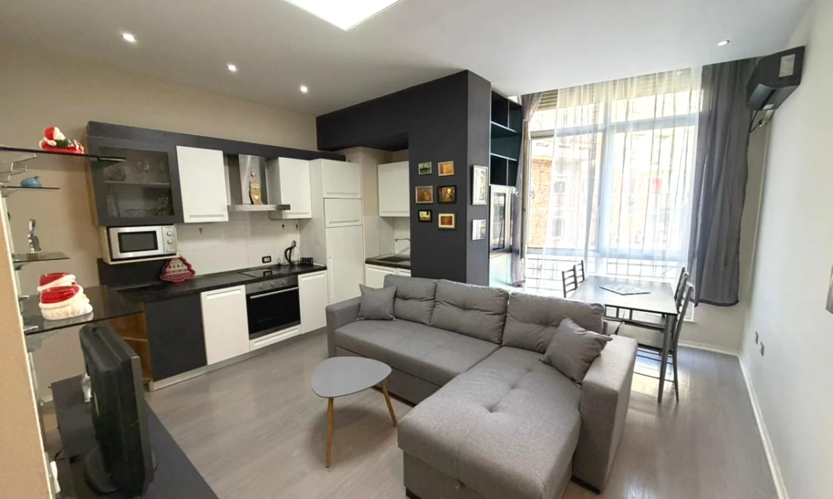 Shtepi me qera Apartament ne Tirane, 1+1, Mobilimi E mobiluar, Pagesa 600  Euro.