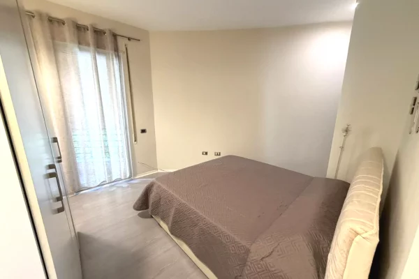 Shtepi me qera Apartament ne Tirane, 1+1, Mobilimi E mobiluar, Pagesa 600  Euro.