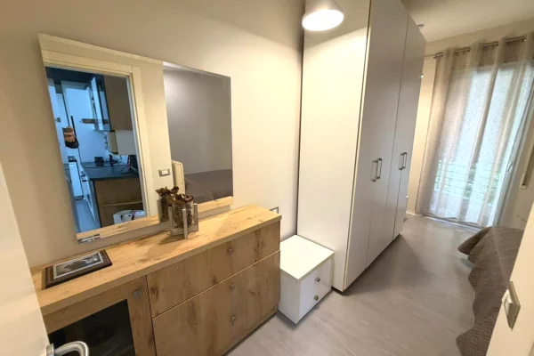 Shtepi me qera Apartament ne Tirane, 1+1, Mobilimi E mobiluar, Pagesa 600  Euro.