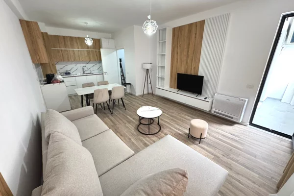 Shtepi me qera Apartament ne Tirane, 1+1, Mobilimi E mobiluar, Pagesa 50,000  Leke.