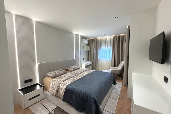 Shtepi me qera Apartament ne Tirane, 1+1, Mobilimi E mobiluar, Pagesa 1,200  Euro.