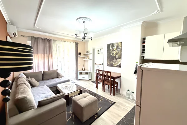 🏠 JEPET ME QIRA 1+1 📍 21 Dhjetori – Kompleksi Magneti 