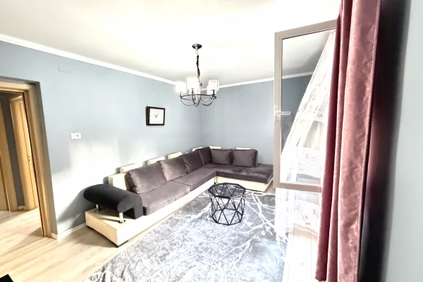 Shtepi me qera 2+1 ne Tirane - 45,000 Leke