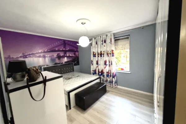 Shtepi me qera Apartament ne Tirane, 2+1, Mobilimi E mobiluar, Pagesa 40,000  Leke.