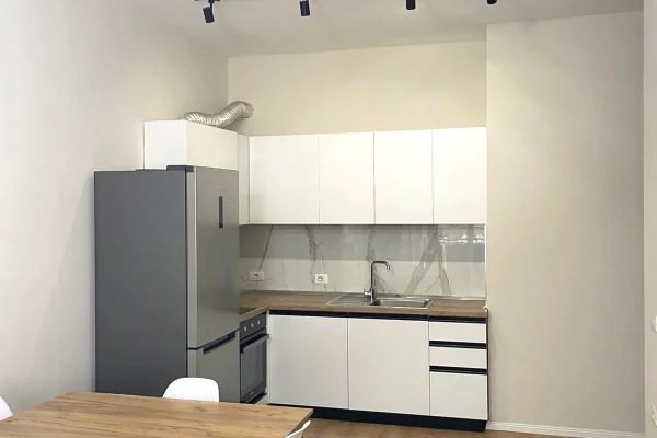 Shtepi me qera Apartament ne Tirane, 2+1, Mobilimi E mobiluar, Pagesa 500  Euro.