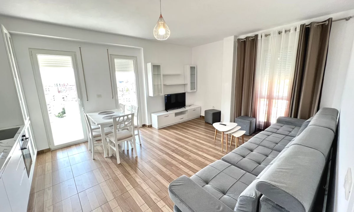 Shtepi me qera Apartament ne Tirane, 2+1, Mobilimi E mobiluar, Pagesa 50,000  Leke.