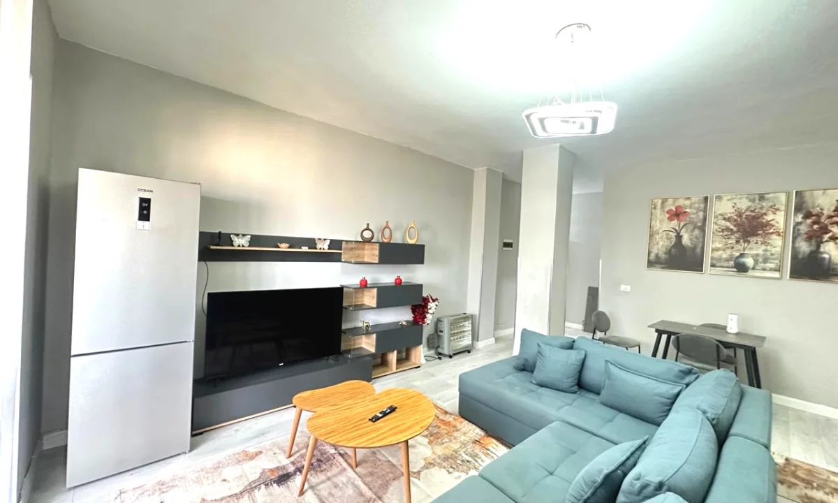 Shtepi me qera Apartament ne Tirane, 2+1, Mobilimi E mobiluar, Pagesa 600  Euro.