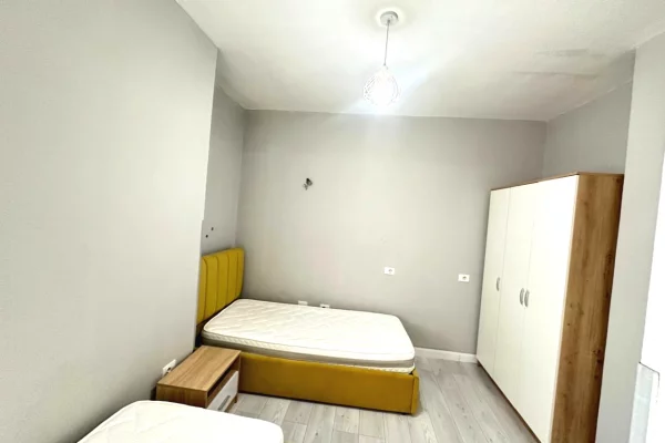Shtepi me qera Apartament ne Tirane, 2+1, Mobilimi E mobiluar, Pagesa 600  Euro.