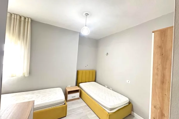 Shtepi me qera Apartament ne Tirane, 2+1, Mobilimi E mobiluar, Pagesa 600  Euro.
