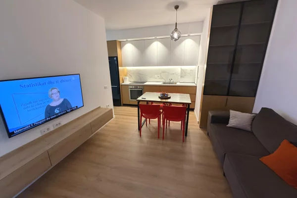 Shtepi ne shitje Apartament ne Tirane, 2+1, Mobilimi E mobiluar, Pagesa 160,000  Euro.