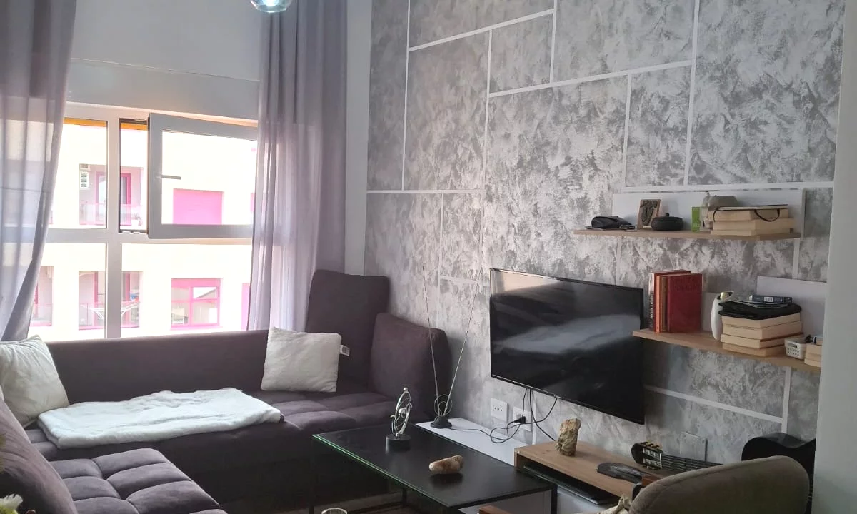 Shtepi me qera Apartament ne Tirane, 2+1, Mobilimi E mobiluar, Pagesa 50,000  Leke.