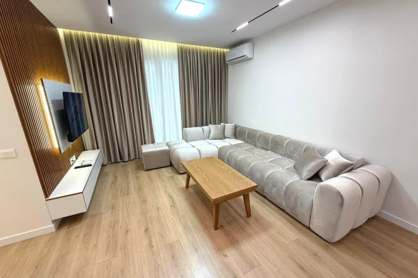 Shtepi ne shitje Apartament ne Tirane, 2+1, Mobilimi E mobiluar, Pagesa 17,300,000  Leke.