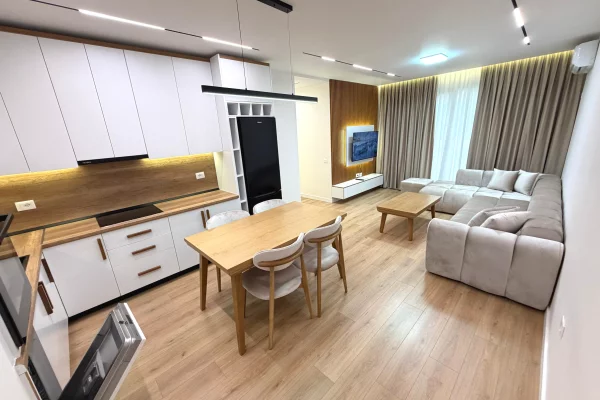 Shtepi ne shitje Apartament ne Tirane, 2+1, Mobilimi E mobiluar, Pagesa 17,300,000  Leke.