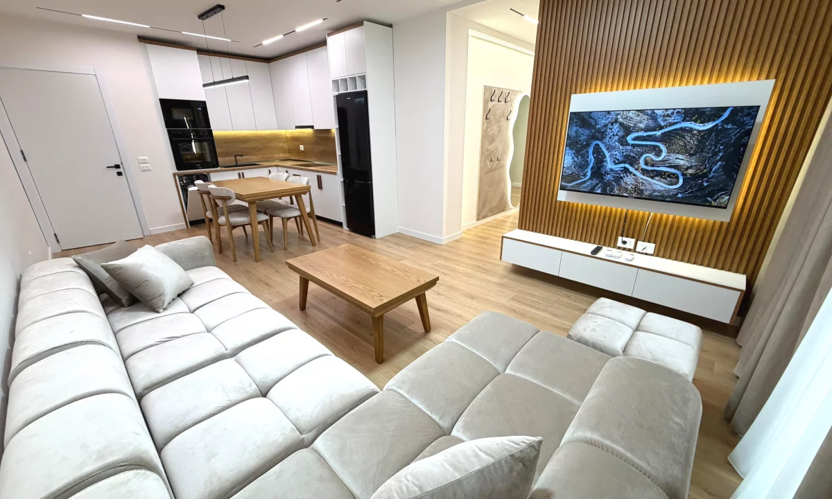 Shtepi ne shitje Apartament ne Tirane, 2+1, Mobilimi E mobiluar, Pagesa 17,300,000  Leke.