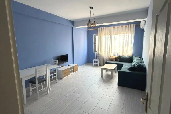 Shtepi me qera Apartament ne Tirane, 1+1, Mobilimi E mobiluar, Pagesa 500  Euro.