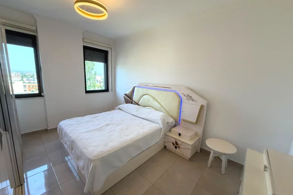 Shtepi me qera Apartament ne Tirane, 1+1, Mobilimi E mobiluar, Pagesa 450  Euro.