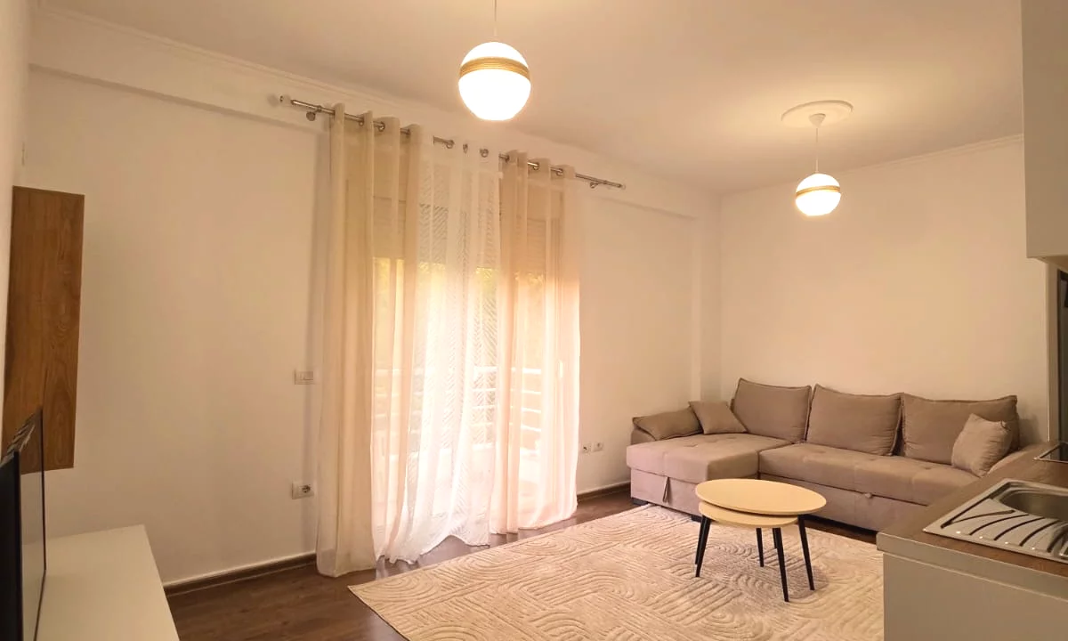 Shtepi me qera Apartament ne Tirane, 2+1, Mobilimi E mobiluar, Pagesa 50,000  Leke.