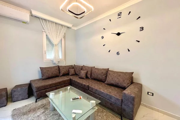 Shtepi ne shitje Apartament ne Tirane, 1+1, Mobilimi E mobiluar, Pagesa 133,420  Euro.