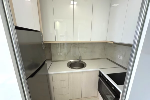 Shtepi me qera Apartament ne Tirane, Garsoniere, Mobilimi E mobiluar, Pagesa 55,000  Leke.