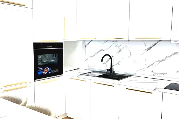 Shtepi me qera Apartament ne Tirane, 1+1, Mobilimi E mobiluar, Pagesa 500  Euro.