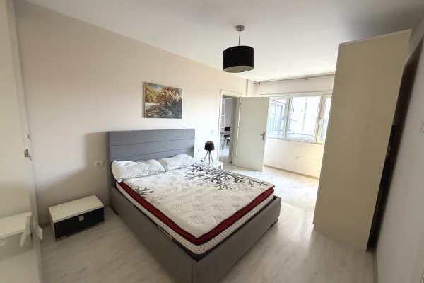 Shtepi me qera Apartament ne Tirane, 1+1, Mobilimi E mobiluar, Pagesa 55,000  Leke.