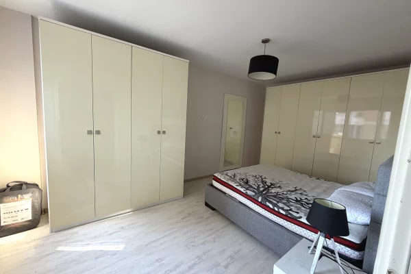 Shtepi me qera Apartament ne Tirane, 1+1, Mobilimi E mobiluar, Pagesa 55,000  Leke.