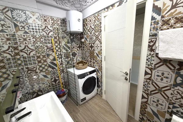 Shtepi me qera Apartament ne Tirane, 1+1, Mobilimi E mobiluar, Pagesa 650  Euro.