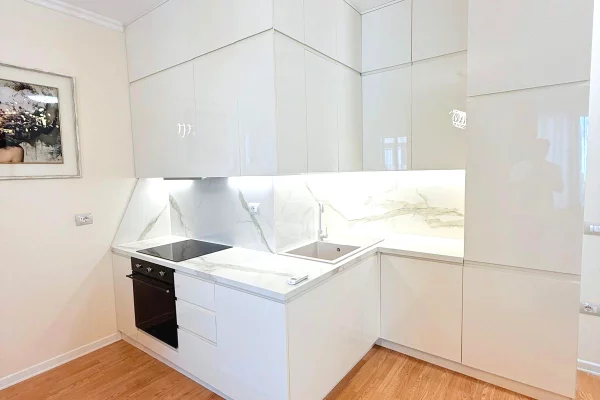 Shtepi me qera Apartament ne Tirane, 2+1, Mobilimi E mobiluar, Pagesa 1,200  Euro.