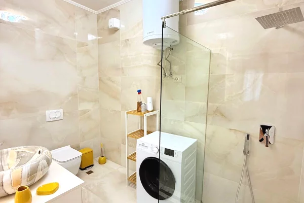 Shtepi me qera Apartament ne Tirane, 2+1, Mobilimi E mobiluar, Pagesa 1,200  Euro.